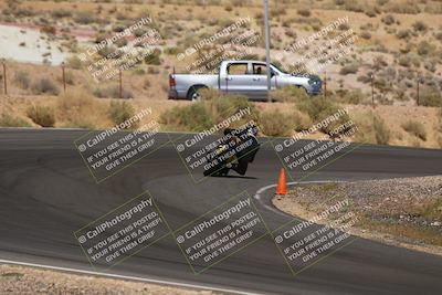 media/Apr-19-2025-AHRMA (Sat) [[3d98ca3309]]/Race/Group 7/Turn 4/